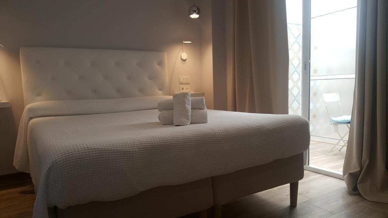 נרחה Hostal La Ermita מראה חיצוני תמונה