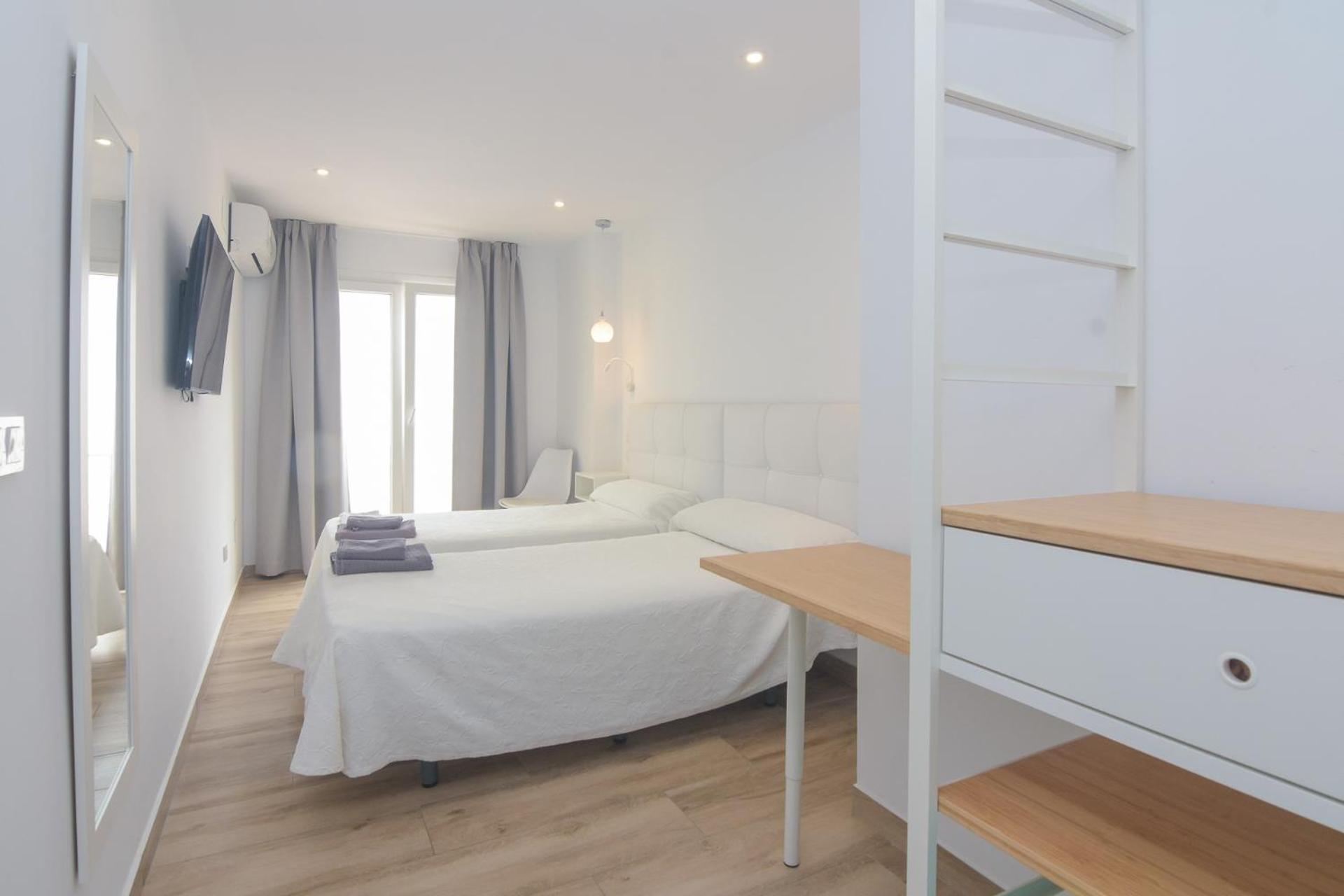 נרחה Hostal La Ermita מראה חיצוני תמונה